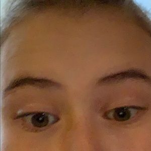 Meet your Posher, Camille